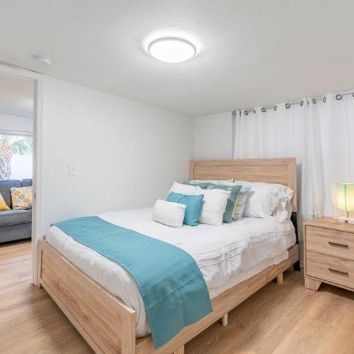 בראדנטון ביץ' Lovely 2 Bedrooms, Steps Away From The Beach. מראה חיצוני תמונה